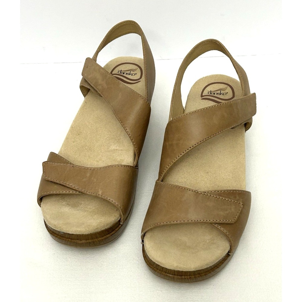 Dansko Sharla Beige Tan Leather Sling Back Wedge Sandals Sz 41 Comfort Arch